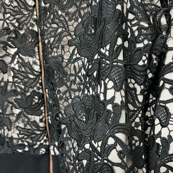 Women’s Stella & Dot lace bomber - Picture 4 of 5